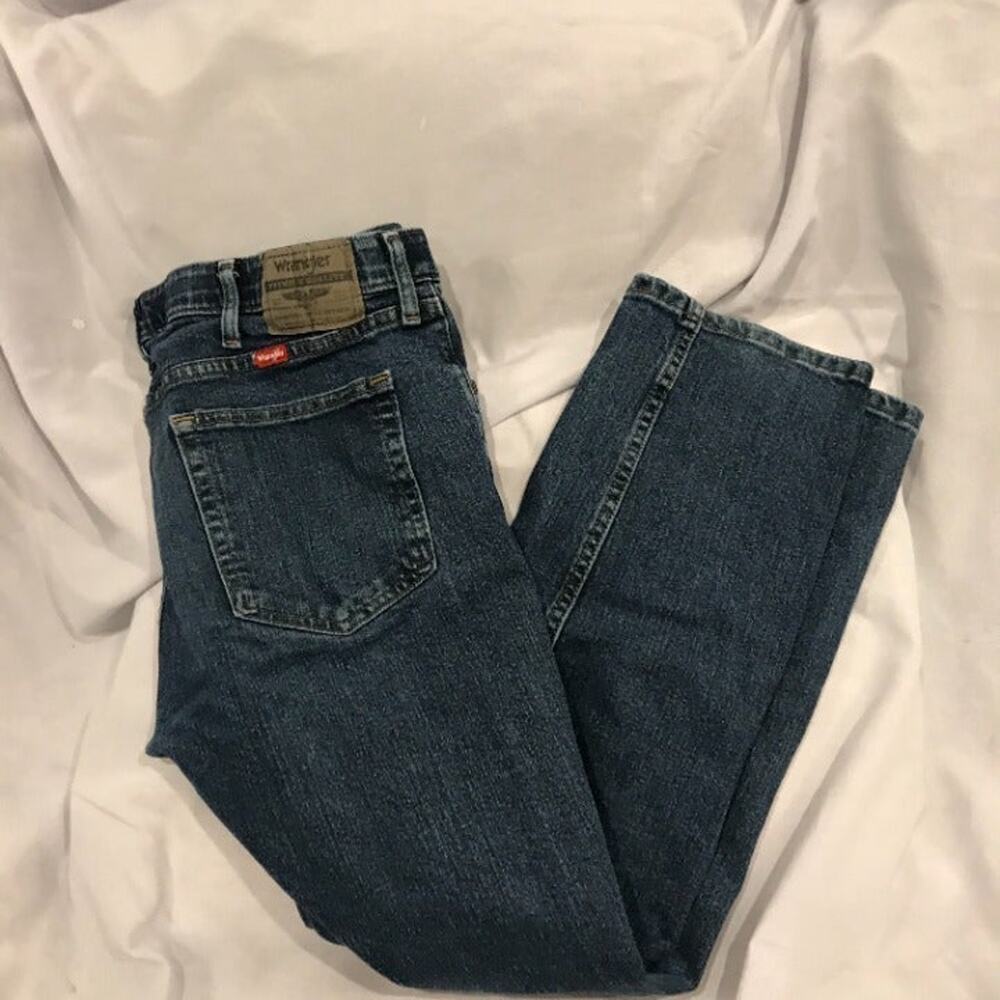 Wrangler Regular Fit Straight Leg Jeans